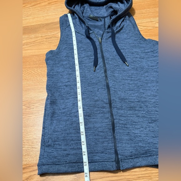 Athleta Blissful Balance Full Zip Activewear Vest, Hooded, Size S - Picture 7 of 8